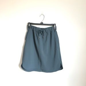 Lululemon on the fly skirt